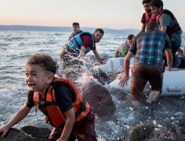 Διάσωση 46 προσφύγων στο Καστελόριζο - Ανάμεσά τους μία έγκυος που γέννησε λίγο μετά